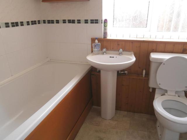  Image of 2 bedroom Flat to rent in Claverhouse Drive Edinburgh EH16 at Liberton Edinburgh Edinburgh, EH16 6DQ