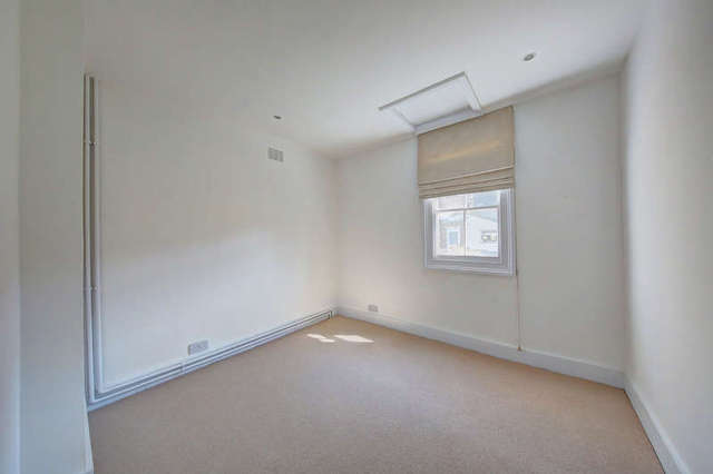  Image of 3 bedroom Detached house to rent in Claxton Grove London W6 at London, W6 8HE