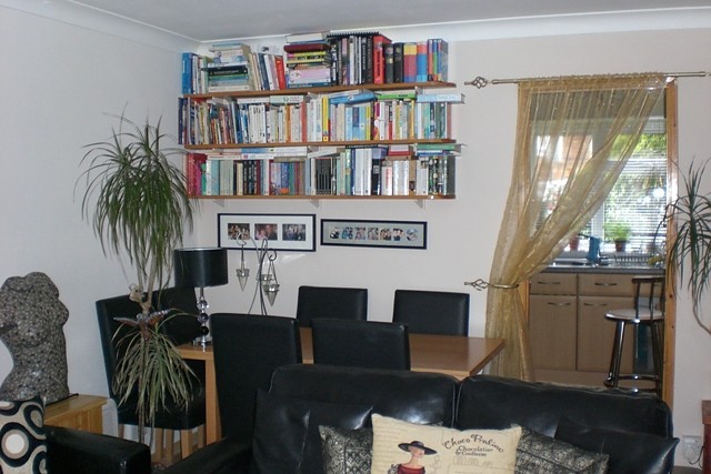  Image of 2 bedroom Flat to rent in Cliveden Close Preston Brighton BN1 at Cliveden Close  Brighton, BN1 6UE