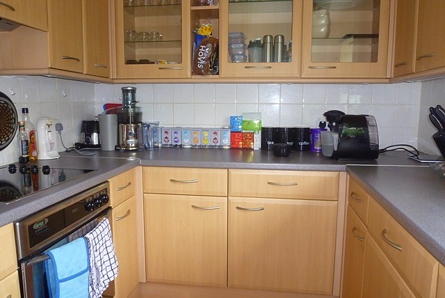  Image of 2 bedroom Flat to rent in Cliveden Close Preston Brighton BN1 at Cliveden Close  Brighton, BN1 6UE
