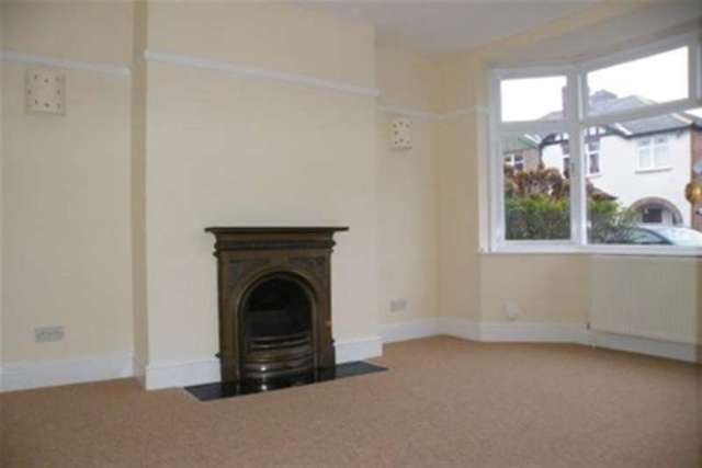  Image of 3 bedroom Semi-Detached house to rent in Clumber Road West Bridgford Nottingham NG2 at Nottingham, NG2 6DP