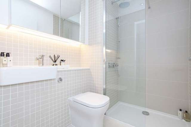  Image of 2 bedroom Flat to rent in Surrey Lane London SW11 at Parkham Street  Battersea, SW11 3TB