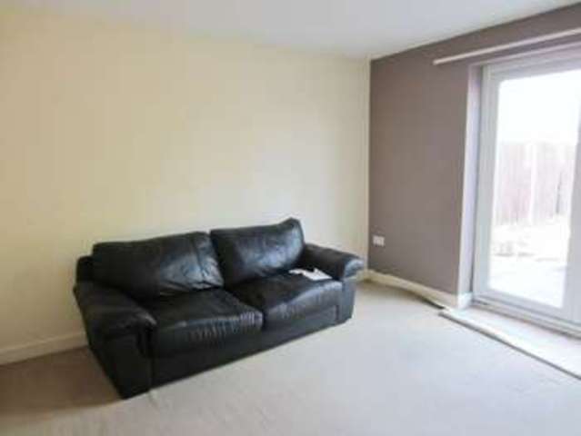  Image of 2 bedroom Flat to rent in Cockshed Lane Halesowen B62 at Cockshed Lane  Halesowen, B62 8LL