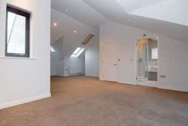  Image of 5 bedroom Semi-Detached house to rent in Coleridge Road London N8 at Coleridge Road  Crouch End, N8 8ED