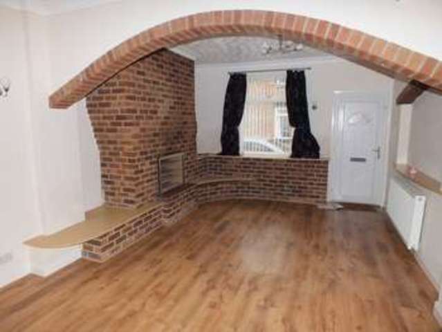  Image of 2 bedroom Terraced house to rent in Congleton Road Biddulph Stoke-on-Trent ST8 at Congleton Road  Biddulph, ST8 6DX
