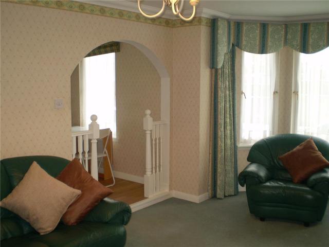  Image of 2 bedroom Flat to rent in Crathie Gardens West Aberdeen AB10 at City Centre Aberdeen Aberdeen, AB10 6BU