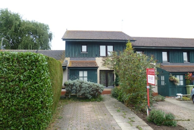  Image of 2 bedroom End of Terrace to rent in Crowborough Lane Kents Hill Milton Keynes MK7 at <br>Kents Hill  Milton Keynes, MK7 6HF