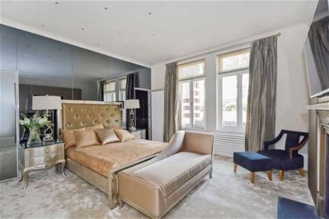  Image of 3 bedroom Flat for sale in Maida Vale London W9 at London, W9 1AE
