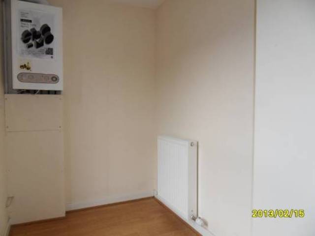  Image of 1 bedroom Flat to rent in Dalmarnock Drive Glasgow G40 at Bridgeton Glasgow Glasgow, G40 4LQ