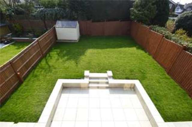  Image of 3 bedroom Detached house for sale in Derwent Drive Maidenhead SL6 at Maidenhead Berkshire Furze Platt, SL6 6LA