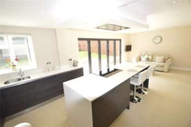  Image of 3 bedroom Detached house for sale in Derwent Drive Maidenhead SL6 at Maidenhead Berkshire Furze Platt, SL6 6LA