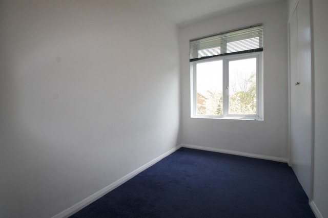  Image of 2 bedroom Flat to rent in Devonshire Avenue Sutton SM2 at Devonshire Avenue  Sutton, SM2 5JJ