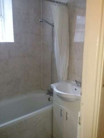  Image of 1 bedroom House Share to rent in Arpley Street Warrington WA1 at Arpley Street  Warrington, WA1 1LX
