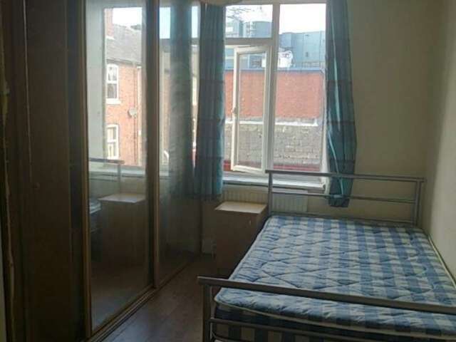  Image of 1 bedroom House Share to rent in Arpley Street Warrington WA1 at Arpley Street  Warrington, WA1 1LX