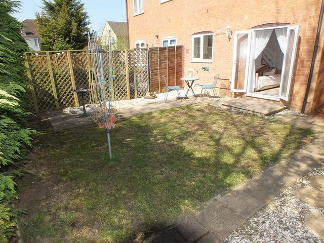  Image of 1 bedroom Semi-Detached house for sale in Dovecote Road Reading RG2 at Dovecote Road  Reading, RG2 8UJ