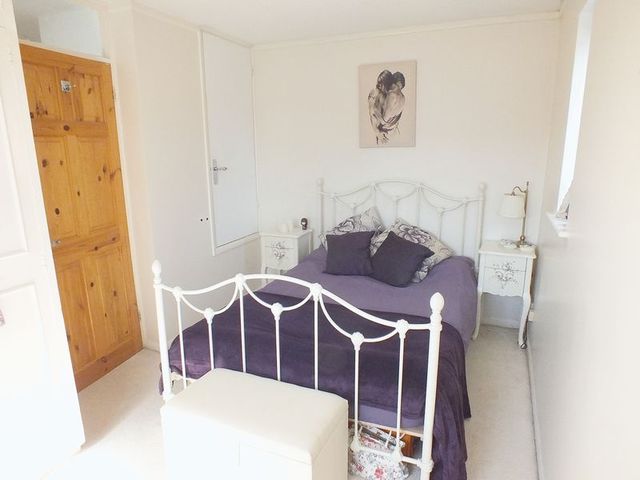  Image of 1 bedroom Semi-Detached house for sale in Dovecote Road Reading RG2 at Dovecote Road  Reading, RG2 8UJ