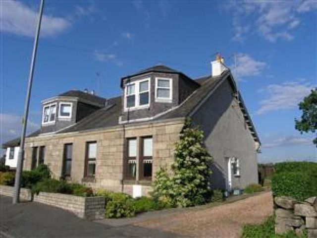  Image of 1 bedroom Flat to rent in Eaglesham Road Clarkston Glasgow G76 at Newton Mearns East Renfrewshire East Renfrewshire, G76 8RH