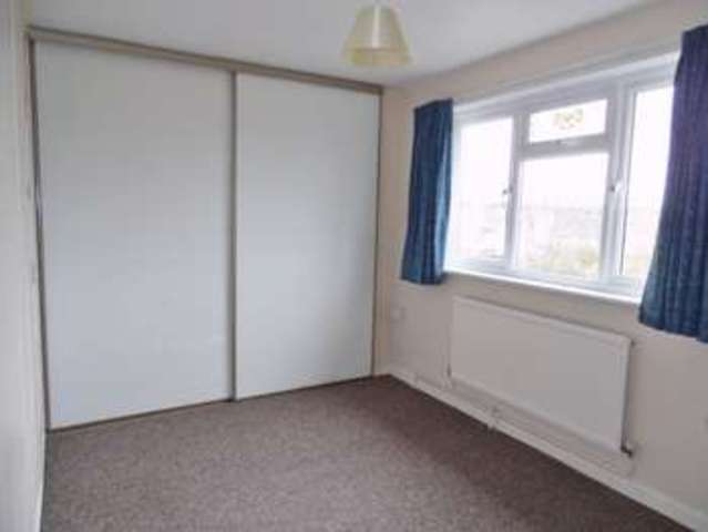  Image of 3 bedroom Semi-Detached house to rent in East Avenue Kenfig Hill Bridgend CF33 at East Avenue Kenfig Hill Bridgend, CF33 6NN
