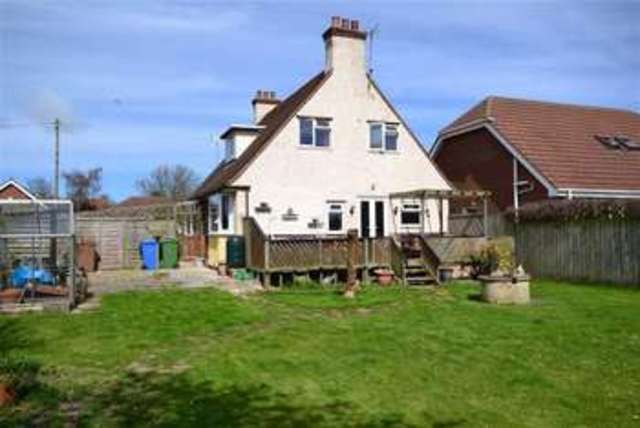  Image of 2 bedroom Property for sale in East Lambwath Road Withernwick Hull HU11 at East Lambwath Road Withernwick Withernwick, HU11 4TW