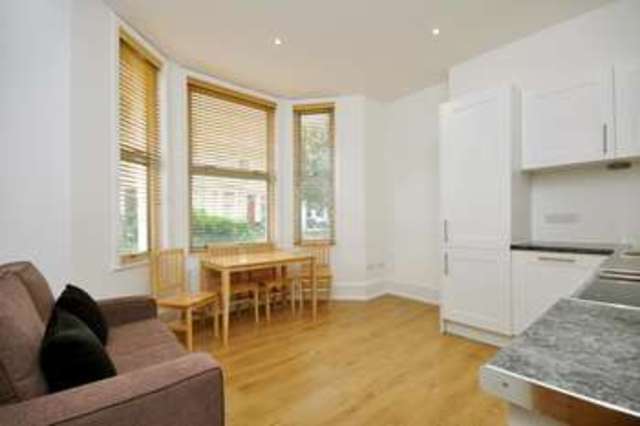  Image of 2 bedroom Flat to rent in Edbrooke Road London W9 at Maida Vale London Maida Hill, W9 2DG