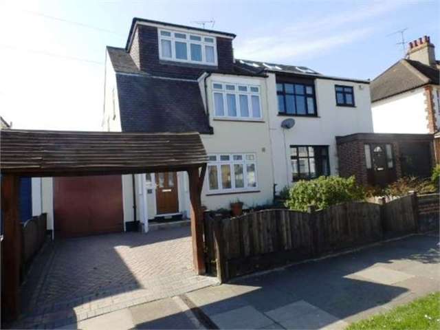  Image of 4 bedroom Semi-Detached house for sale in Elmsleigh Drive Leigh-on-Sea SS9 at Elmsleigh drive Leigh on sea Leigh-on-Sea, SS9 3DS