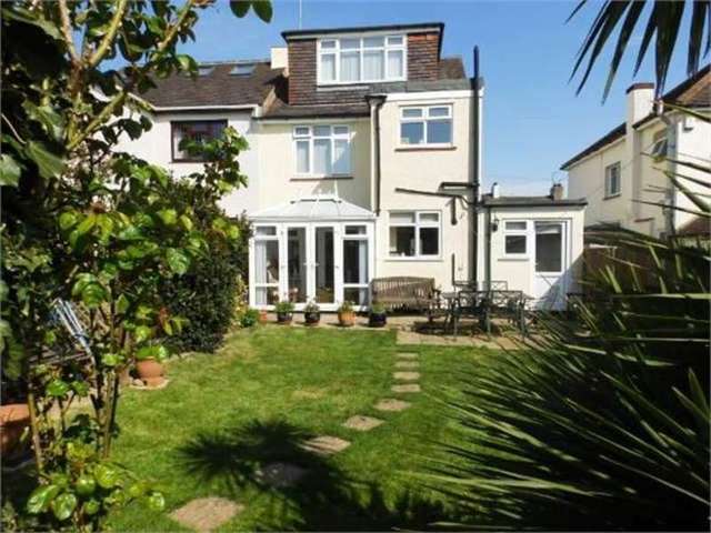  Image of 4 bedroom Semi-Detached house for sale in Elmsleigh Drive Leigh-on-Sea SS9 at Elmsleigh drive Leigh on sea Leigh-on-Sea, SS9 3DS