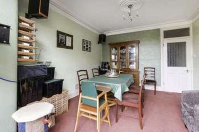  Image of 4 bedroom Terraced house for sale in Elvendon Road London N13 at Elvendon Road  London, N13 4SJ