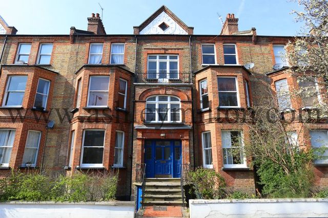  Image of 2 bedroom Flat to rent in Essendine Road London W9 at Essendine Road Array Maida Vale, W9 2LY