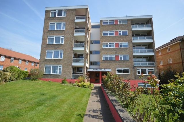  Image of 1 bedroom Flat to rent in Ewell Road Surbiton KT6 at Ewell Road  Surbiton, KT6 6BB