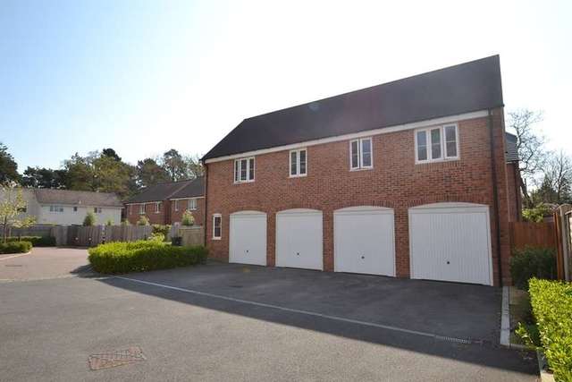  Image of 2 bedroom Detached house for sale in White Oaks Close Ferndown BH22 at Ferndown, BH22 9FF