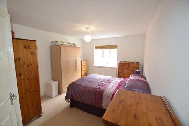  Image of 2 bedroom Detached house for sale in White Oaks Close Ferndown BH22 at Ferndown, BH22 9FF
