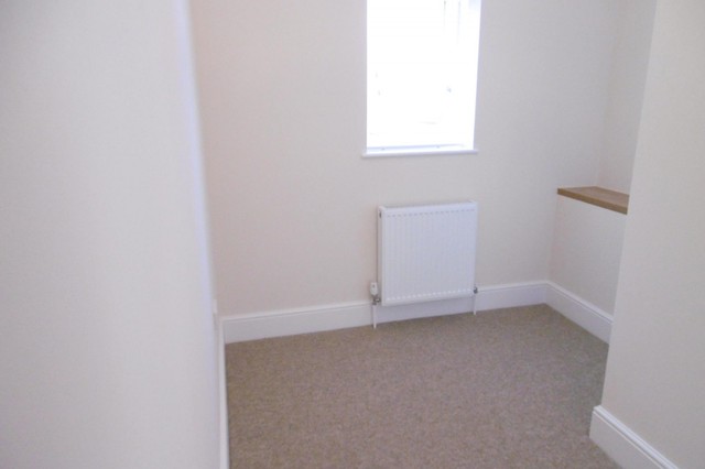  Image of 2 bedroom Ground Flat to rent in Mansfield Road Parkstone Poole BH14 at 26 Mansfield Road Parkstone Poole, BH14 0DG