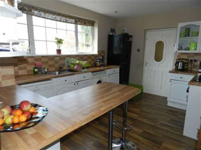  Image of 3 bedroom Semi-Detached house to rent in Fisher Road Bloxwich Walsall WS3 at Bloxwich, WS3 2TA