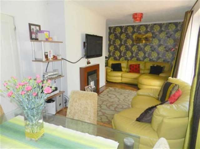  Image of 3 bedroom Semi-Detached house to rent in Fisher Road Bloxwich Walsall WS3 at Bloxwich, WS3 2TA