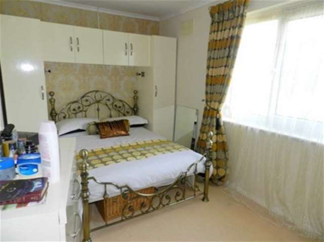  Image of 3 bedroom Semi-Detached house to rent in Fisher Road Bloxwich Walsall WS3 at Bloxwich, WS3 2TA
