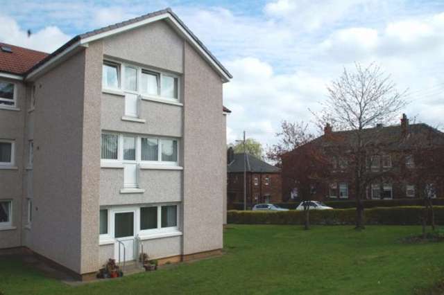 Image of Flat for sale in Lora Drive Glasgow G52 at Lora Drive  Bellahouston, G52 1HA