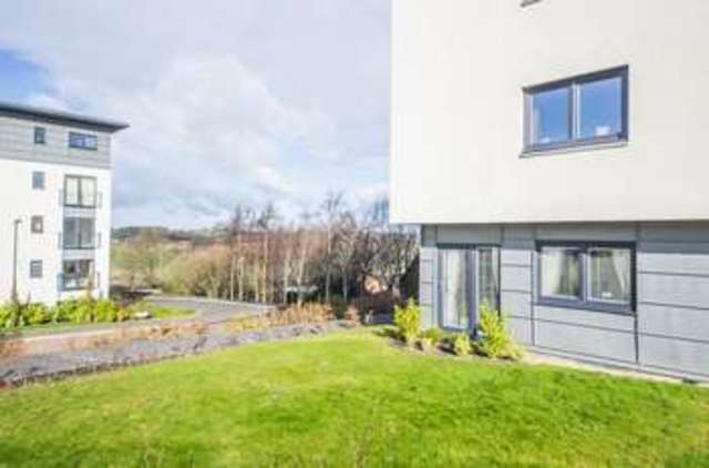  Image of 1 bedroom Flat for sale in Burnbrae Drive East Craigs Edinburgh EH12 at Burnbrae Drive East Craigs Edinburgh, EH12 8AS