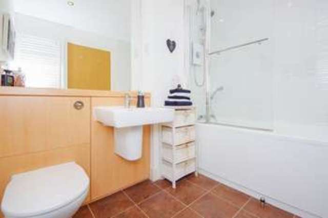  Image of 1 bedroom Flat for sale in Burnbrae Drive East Craigs Edinburgh EH12 at Burnbrae Drive East Craigs Edinburgh, EH12 8AS
