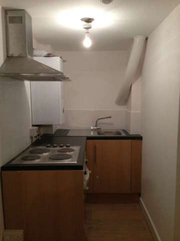  Image of 4 bedroom Flat to rent in Withington Road Whalley Range Manchester M16 at Withington Road  Whalley Range, M16 7EX