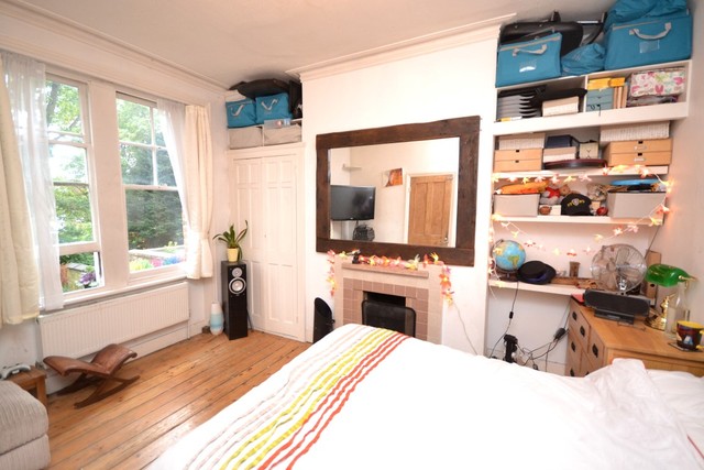  Image of 3 bedroom Property to rent in Fortis Green Road London N10 at Muswell Hill, N10 3HP