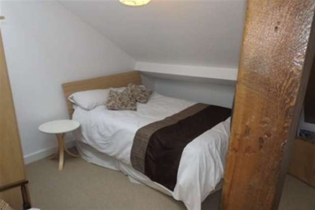  Image of 3 bedroom Flat to rent in Albion Street Beeston Nottingham NG9 at Nottingham, NG9 2UZ