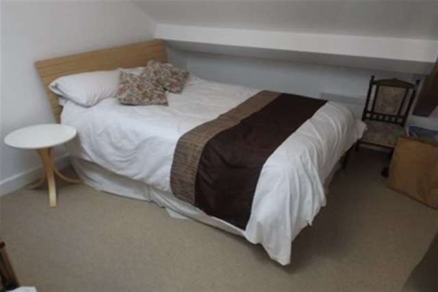  Image of 3 bedroom Flat to rent in Albion Street Beeston Nottingham NG9 at Nottingham, NG9 2UZ