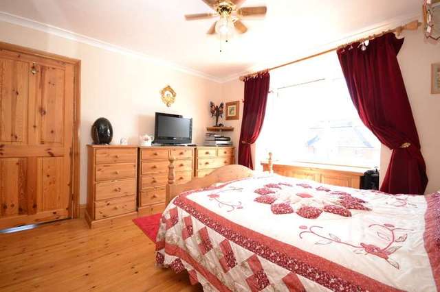  Image of 3 bedroom Detached house for sale in Upper Princes Road Freshwater PO40 at Freshwater Isle Of Wight, PO40 9EE