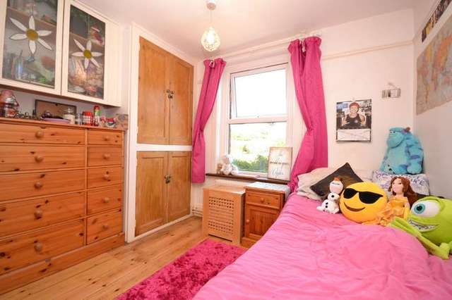  Image of 3 bedroom Detached house for sale in Upper Princes Road Freshwater PO40 at Freshwater Isle Of Wight, PO40 9EE