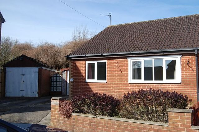  Image of 2 bedroom Detached house for sale in Fulford Crescent New Holland Barrow-upon-Humber DN19 at Fulford Crescent New Holland New Holland, DN19 7BH