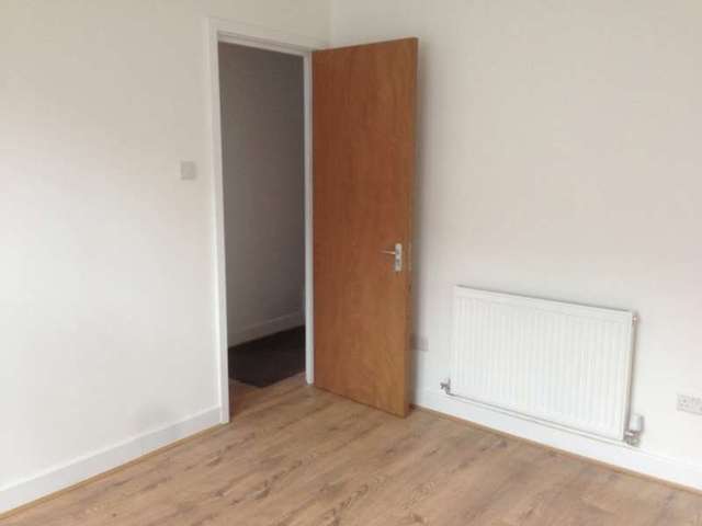  Image of 1 bedroom House Share to rent in Cowesby Street Manchester M14 at Cowesby Street  Moss Side, M14 4UN