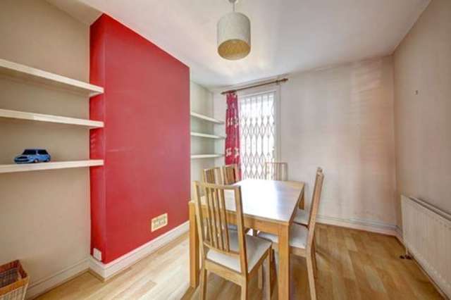  Image of 4 bedroom Detached house to rent in Gastein Road London W6 at London, W6 8LU
