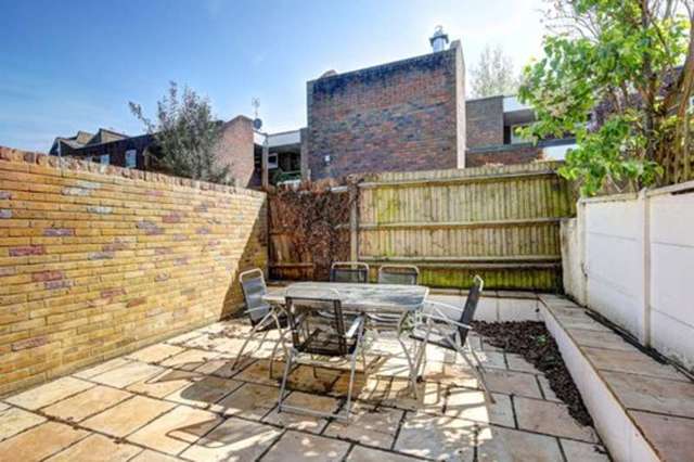  Image of 4 bedroom Detached house to rent in Gastein Road London W6 at London, W6 8LU