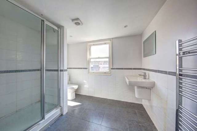  Image of 4 bedroom Detached house to rent in Gastein Road London W6 at London, W6 8LU