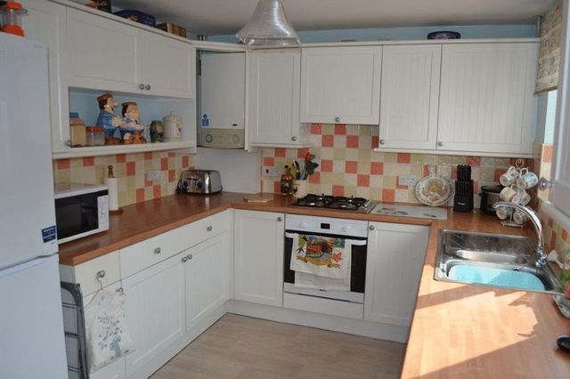  Image of 3 bedroom Semi-Detached house for sale in Gleneagles Crescent New Holland Barrow-upon-Humber DN19 at Gleneagles Crescent  New Holland, DN19 7TL
